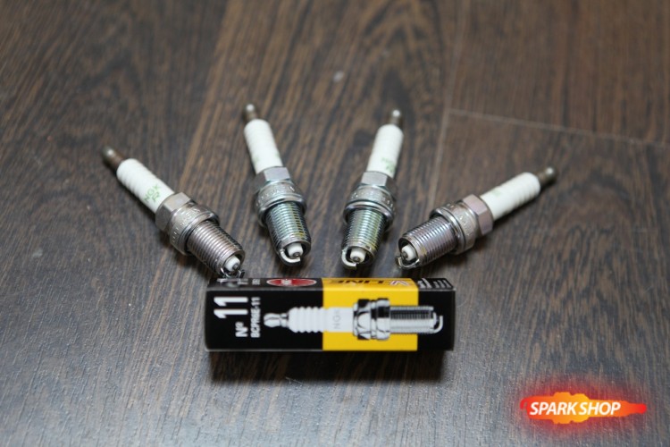 Свечи NGK №11 для 16V